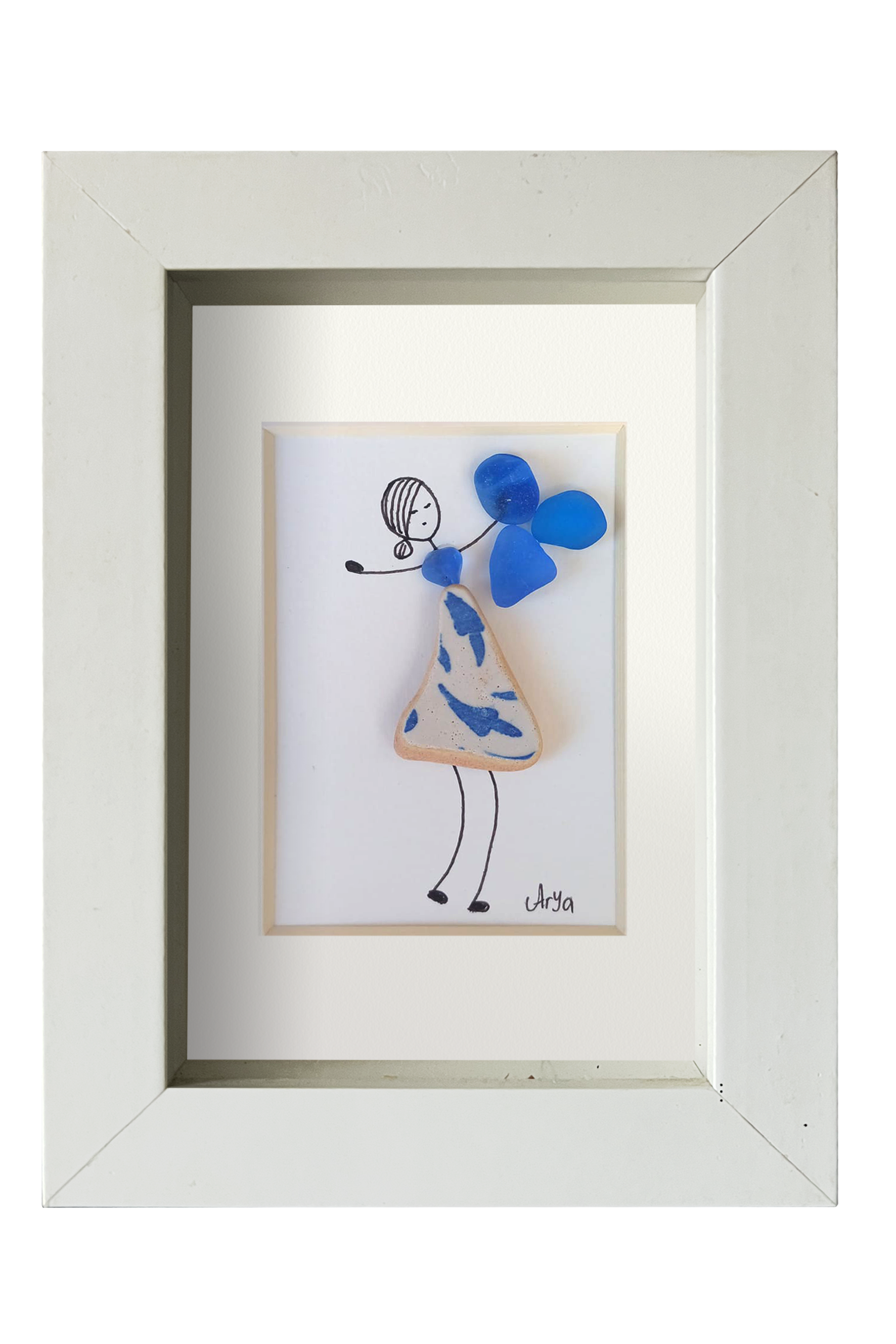 Chica danzando en azul