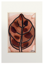 Dibujo de hoja otoñal de acuarela, rotulador y cristal de mar erosionado marrón