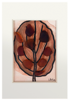 Dibujo de hoja otoñal de acuarela, rotulador y cristal de mar erosionado marrón