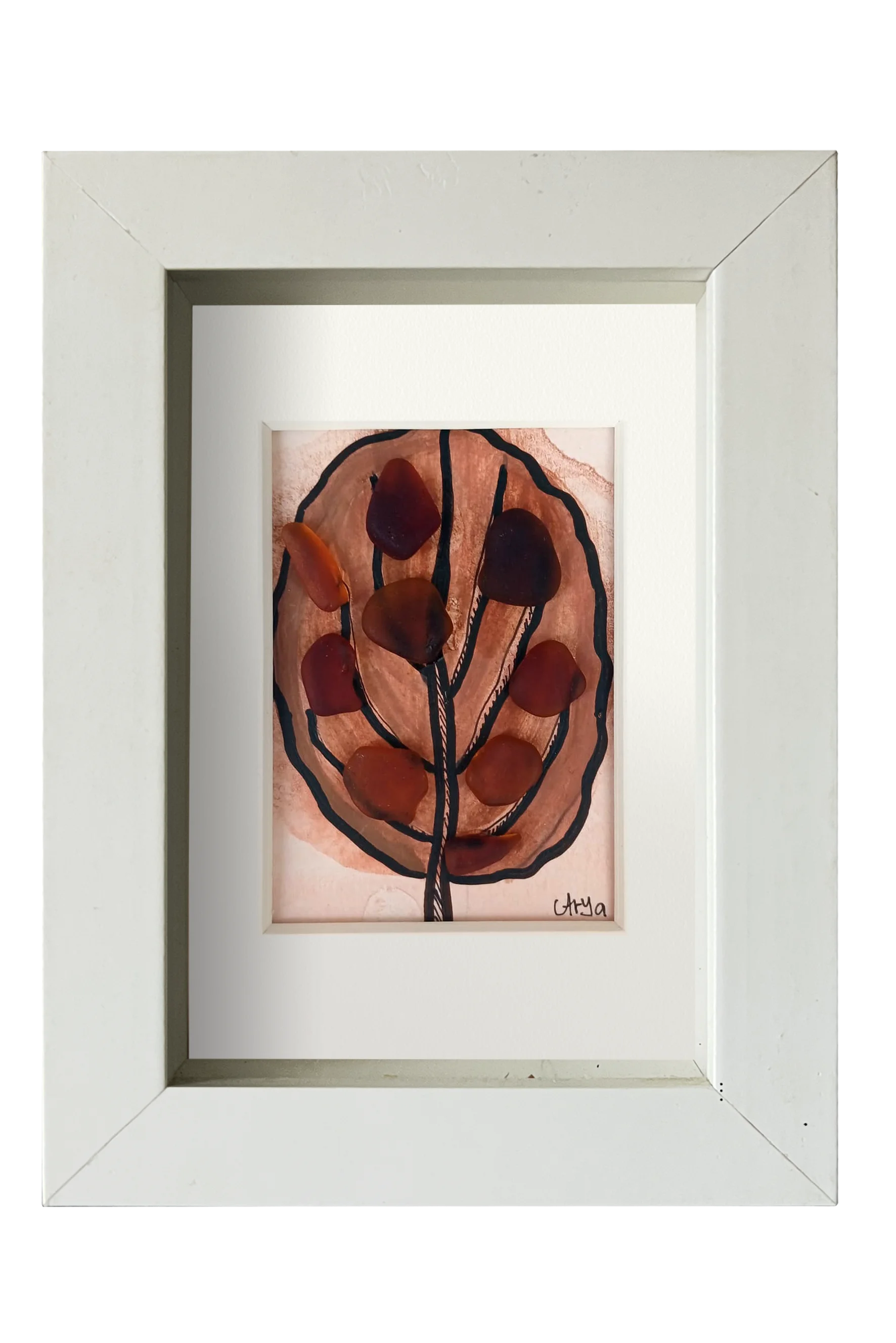 Cuadro de tinta, acuarela y vidrio de mar marrón representando una hoja otoñal. Marco blanco