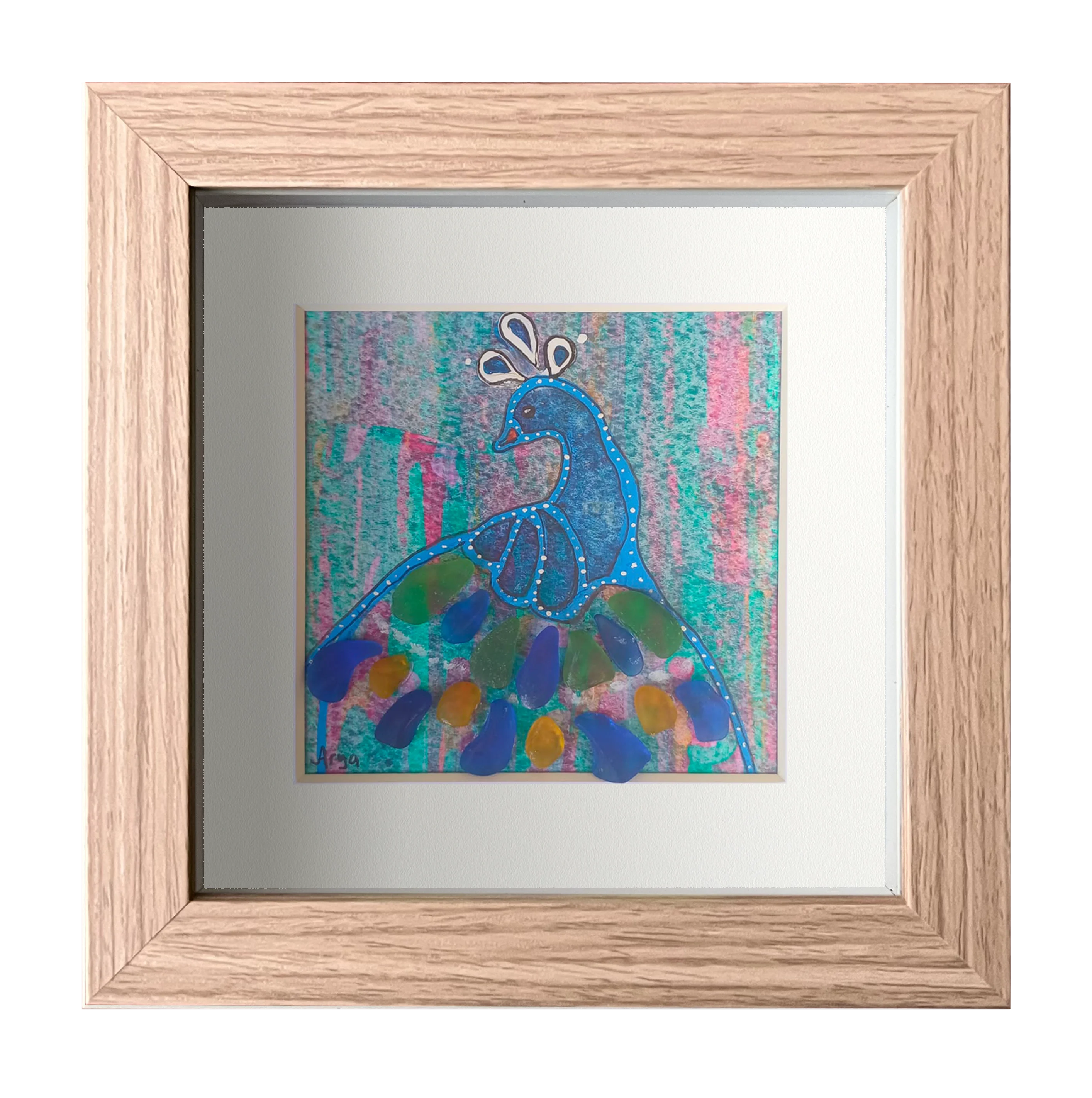 Cuadro con tinta, vidrio de mar y acuarelas con un pavo real con colores azules, amarillos y verdes. Marco madera