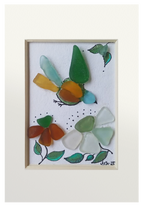 Cuadro con pájaro de colores hecho con cristales de mar, acuarela y tinta