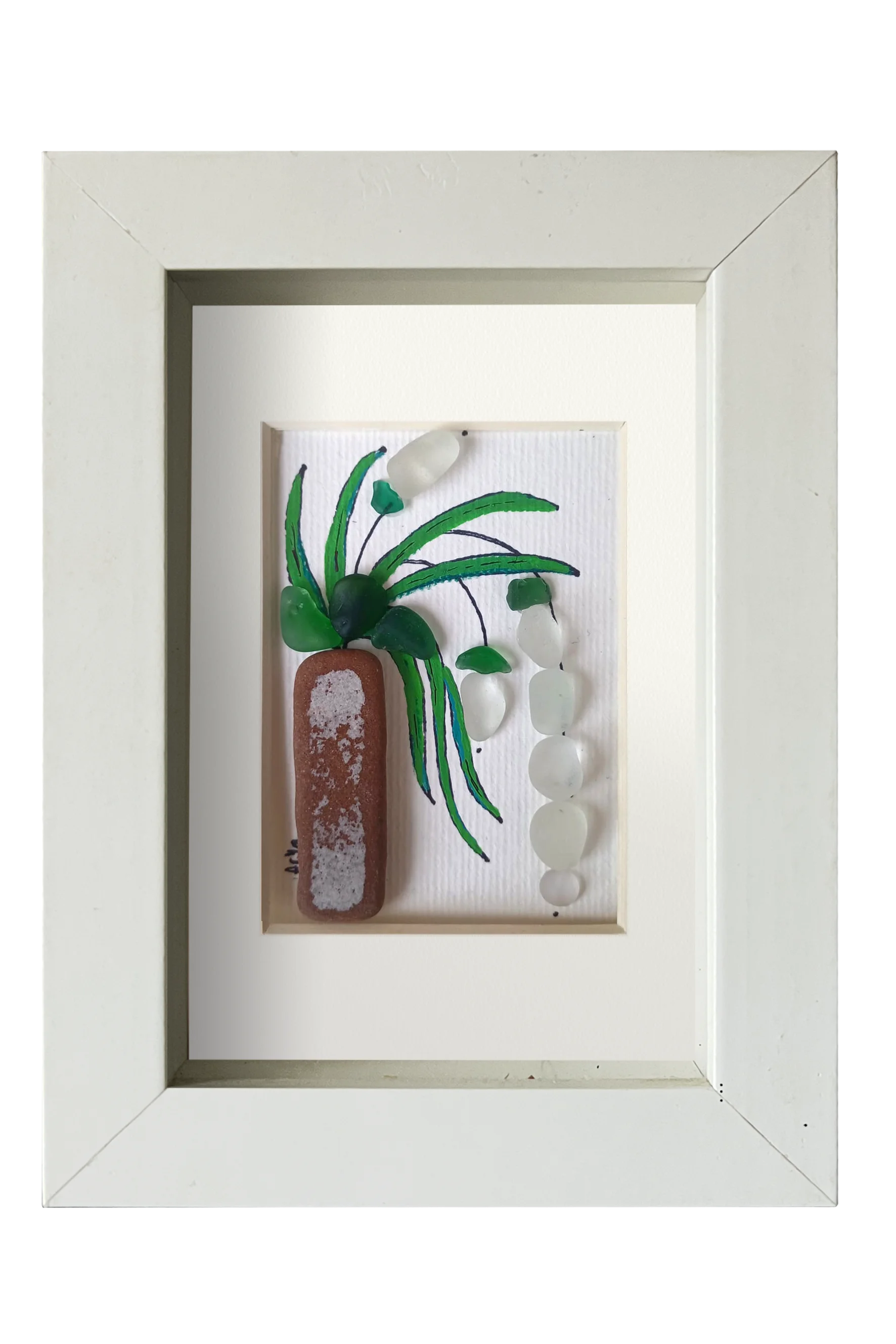 Cuadro con maceta alargada y planta con flores blancas colgantes de tinta y vidrio marino blanco para las flores y verde para las hojas
